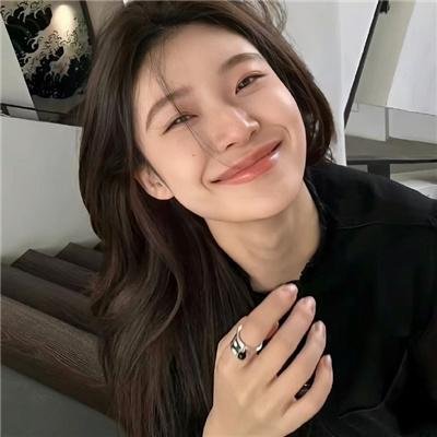 赤裸的美奈子